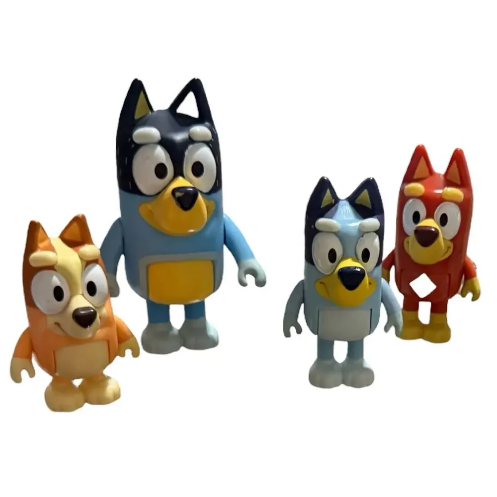 Bluey & Friends Figure Bundle 8 Figures & 3 Hat Accessories